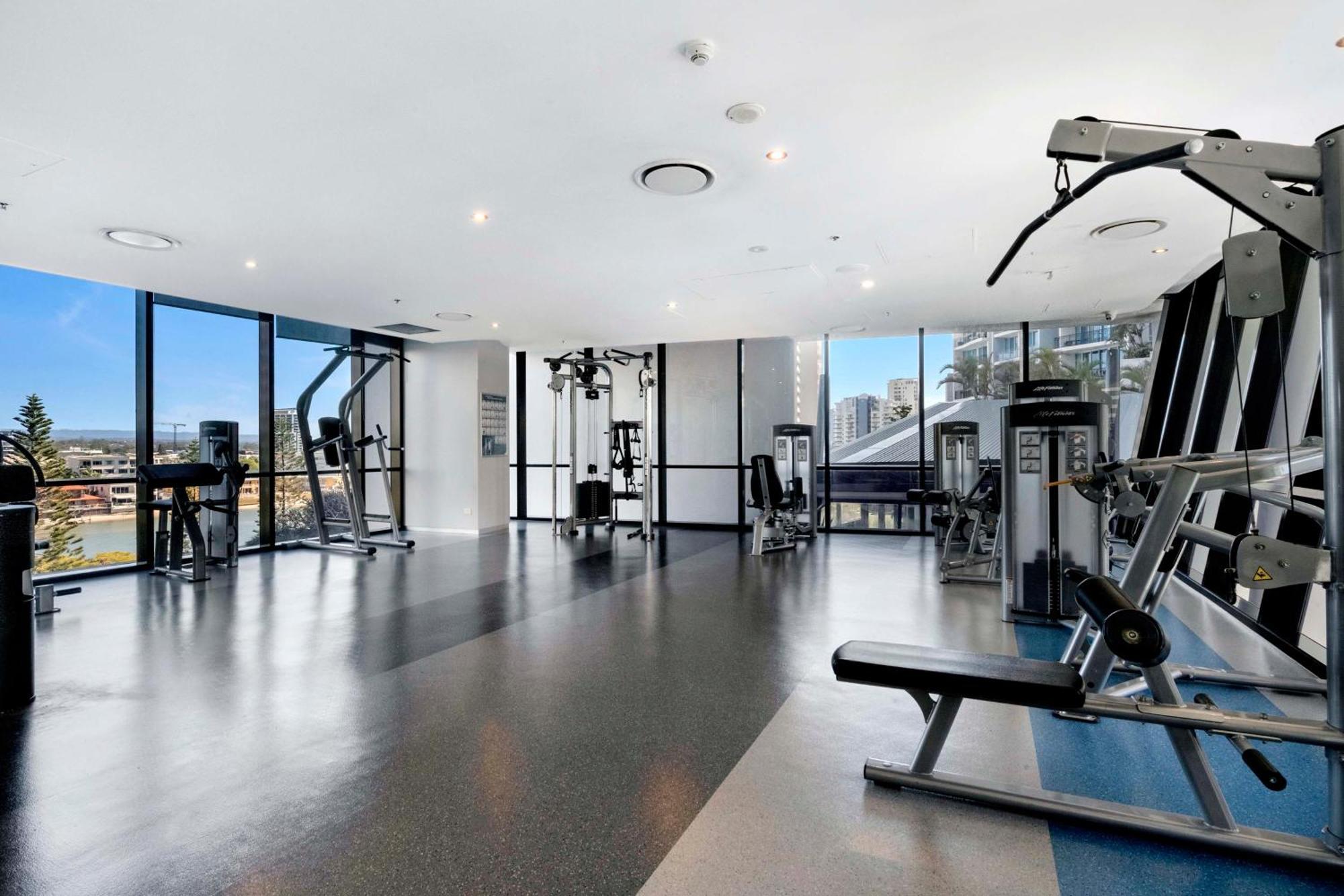 Converted Two Bedroom At Circle On Cavill - Self Contained, Privately Managed - Wow *