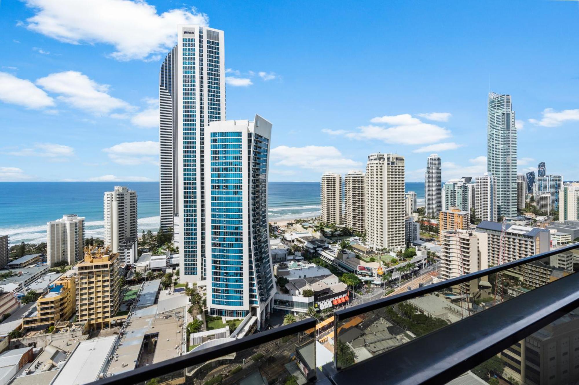 Converted Two Bedroom At Circle On Cavill - Self Contained, Privately Managed - Wow Gold Coast